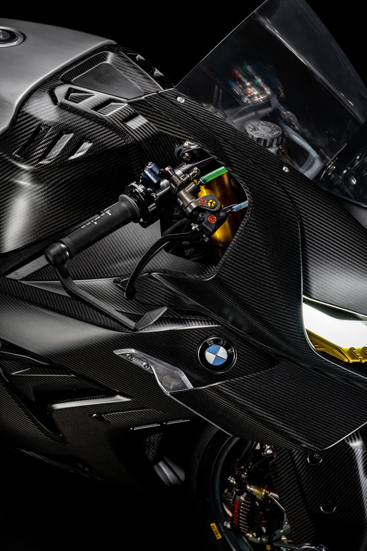 P90599102_highRes_bmw-motorrad-concept