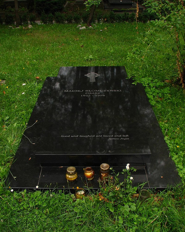 Maciej-Slomczynski-grave
