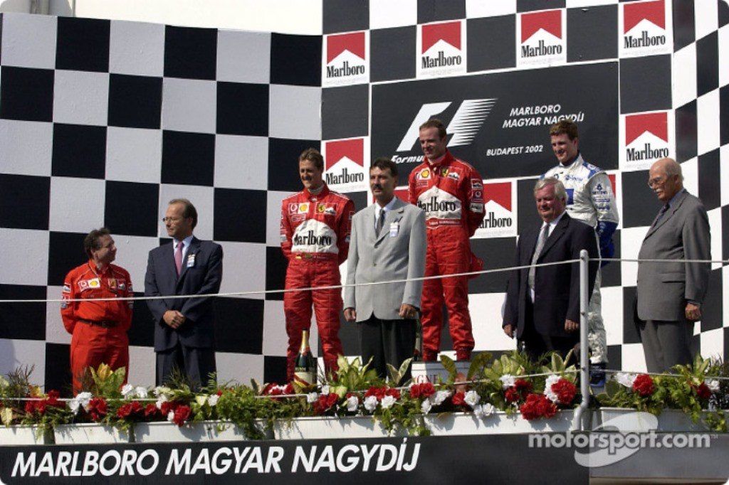 2002 венг подиум