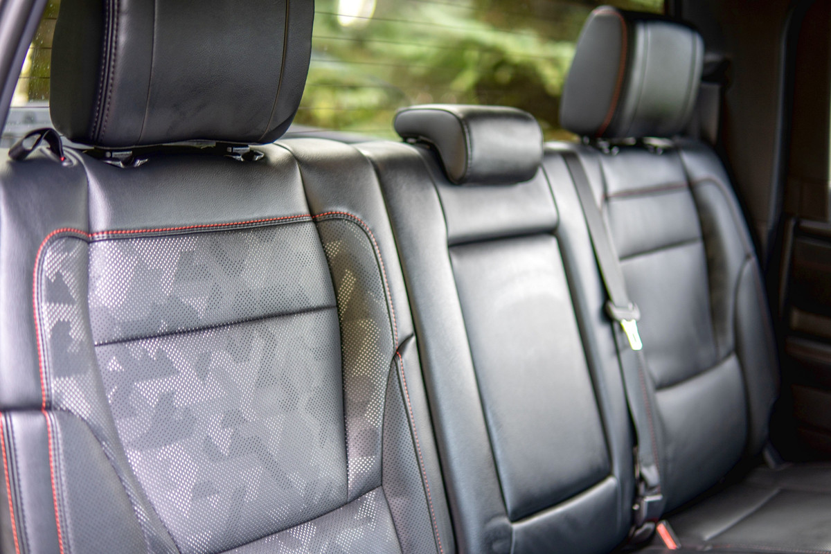 Vehicle thumbnail 24