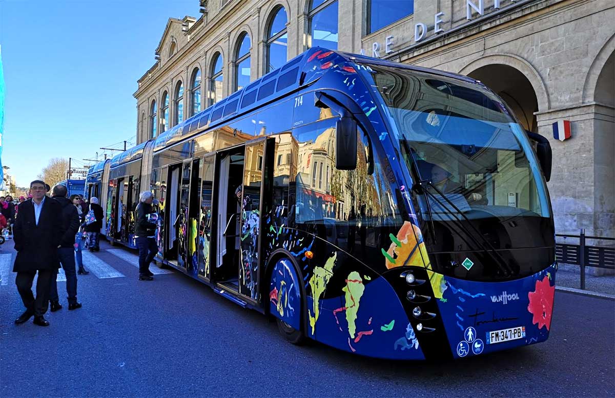 Trambus 2 Nîmes