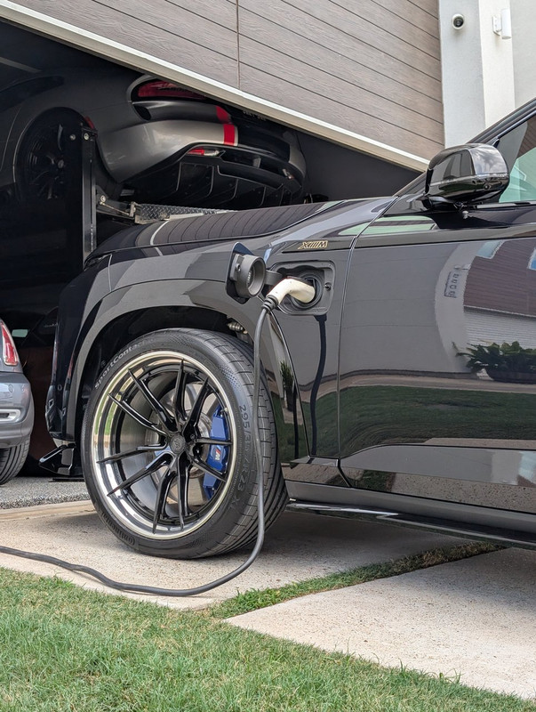 PXL_20250625_004721782