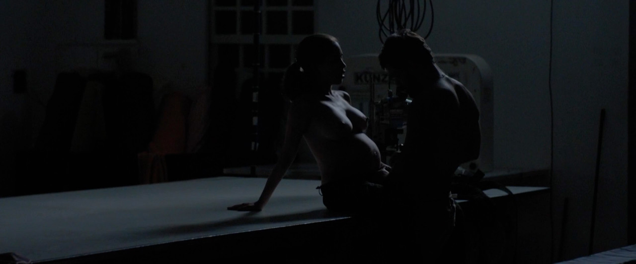 The.Neon.Bull.00_01_26_16.Still004