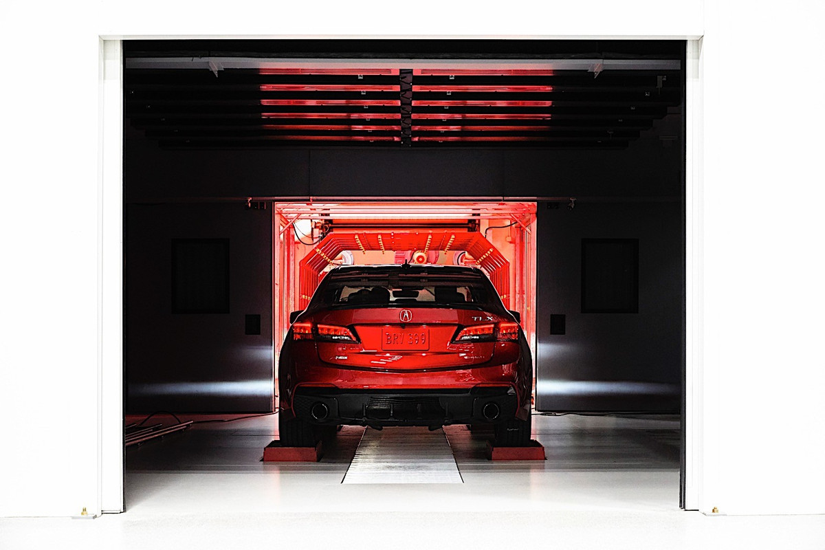 2020 Acura TLX PMC Edition (17)