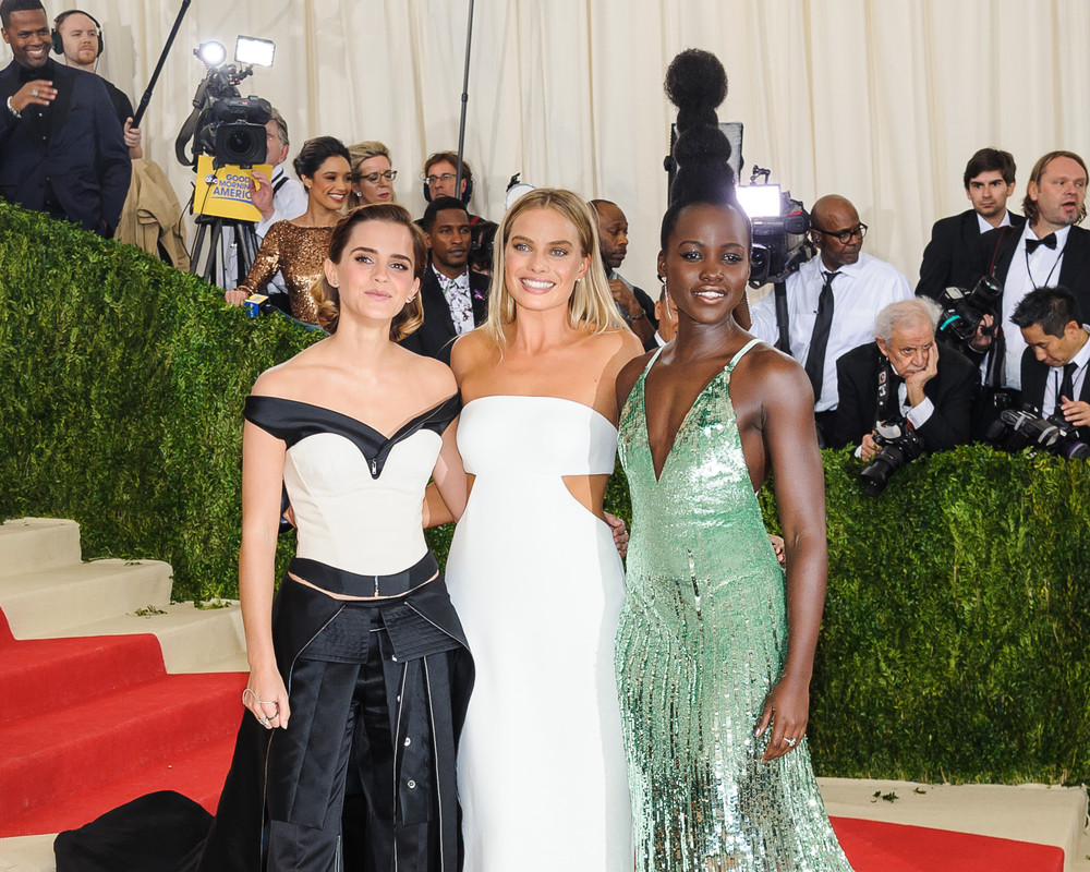 emmawatson-updates.com (321)