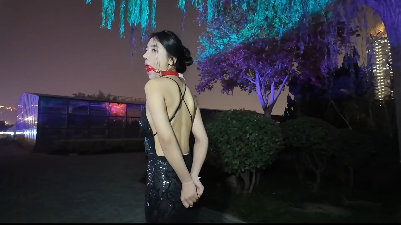 一绳所爱 杨若琳户外散步.mp4_20250209_185230.878