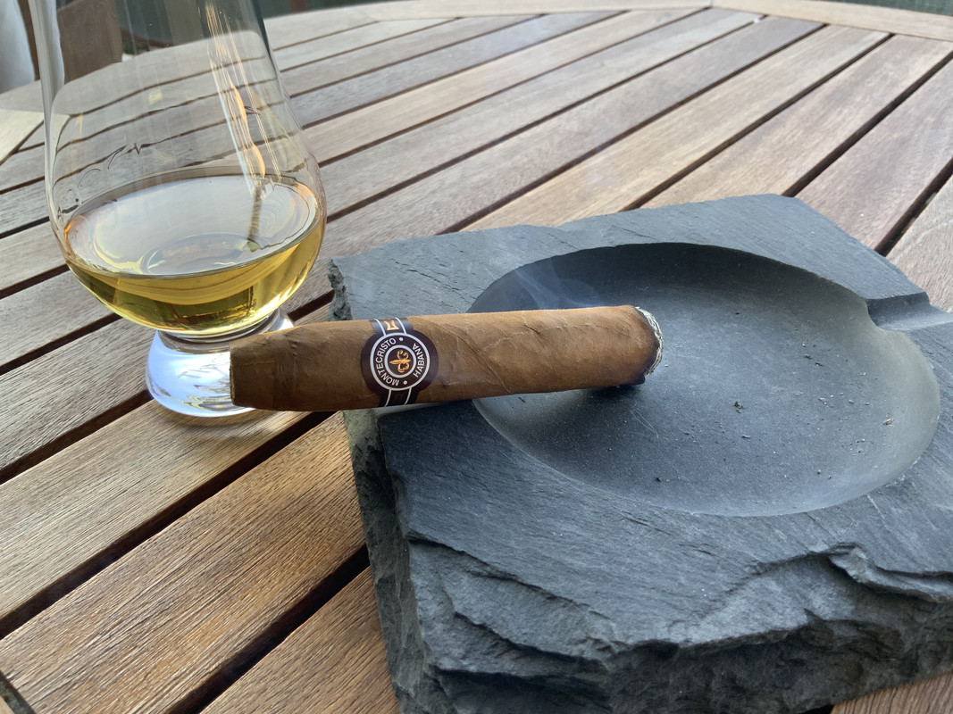 1162F7E8-BC36-49BD-A21D-E471868CBF14