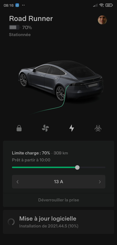 Screenshot_2021-12-10-08-16-53-831_com.teslamotors.tesla