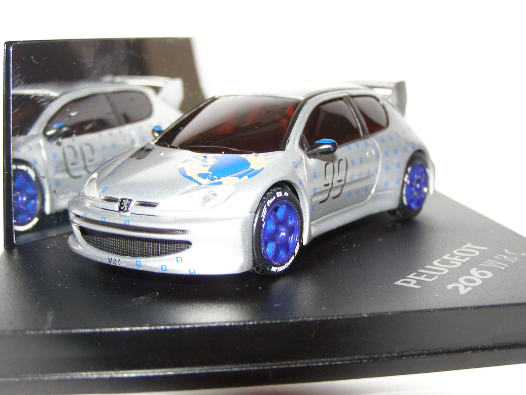 Peugeot 206 WRC Skid (1)