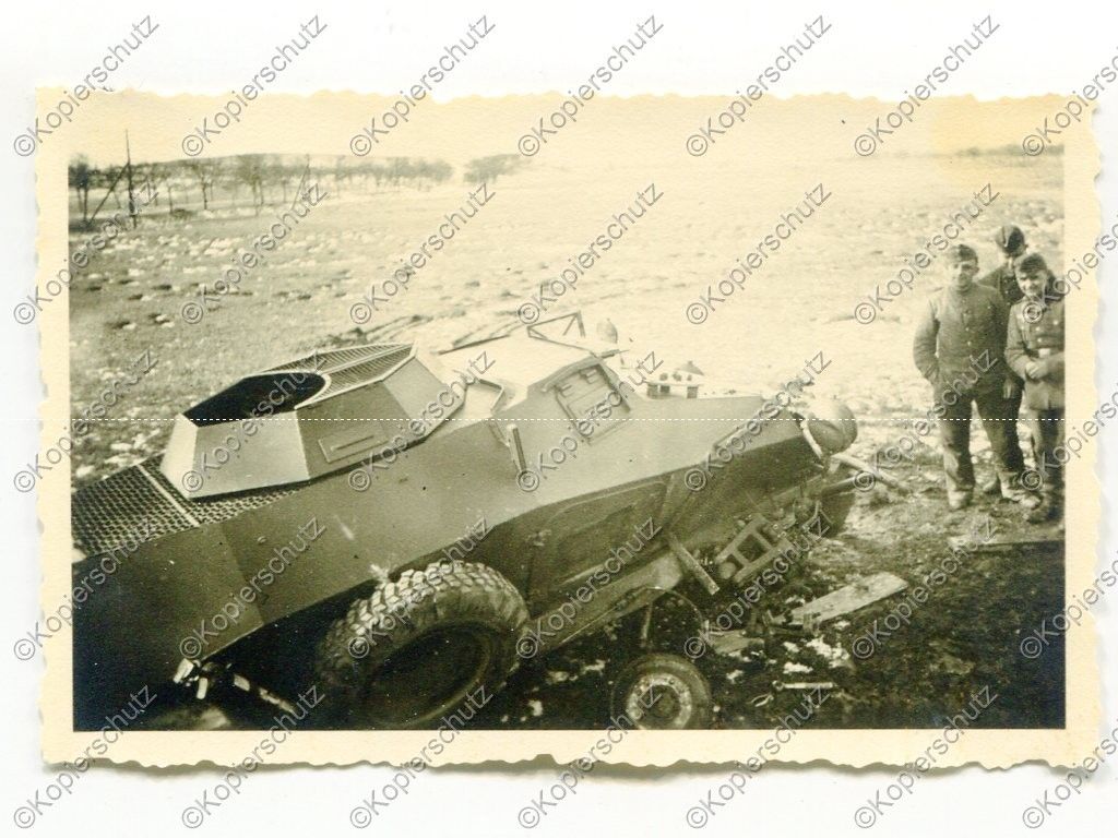 Foto, Panzer-Aufklärungs-Abteilung 4, Sdkfz.221,