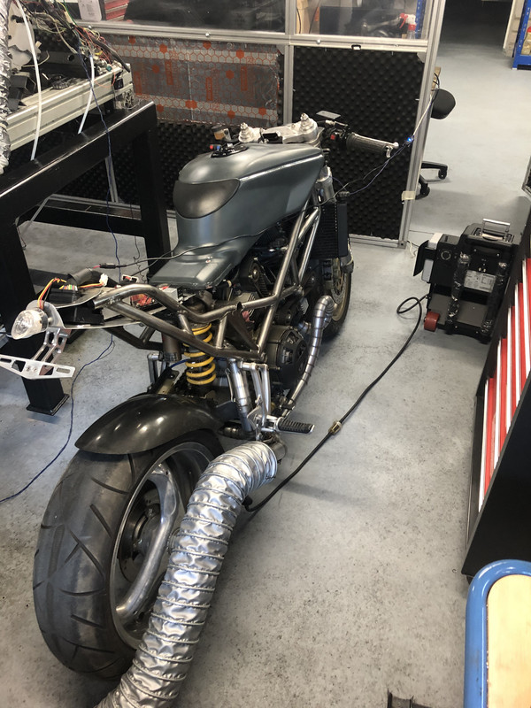 B76CEFE4-83F7-4210-A694-629D3AB4CB03