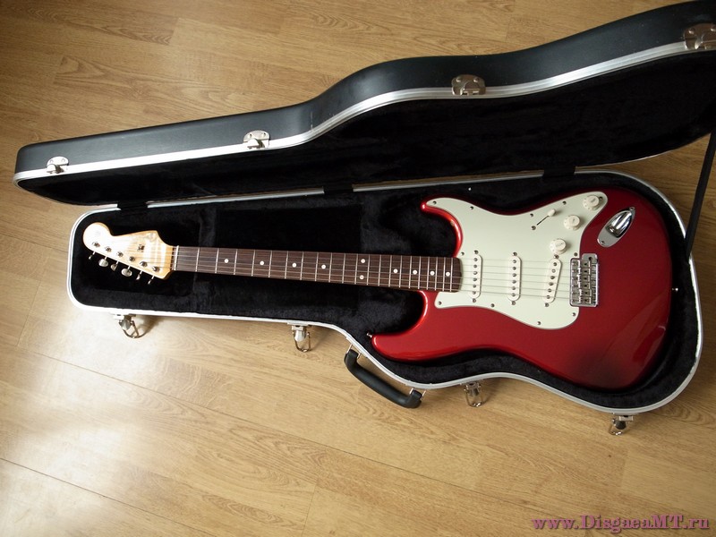 Fender_American_Vintage_Strat_62_RI_6-red_004