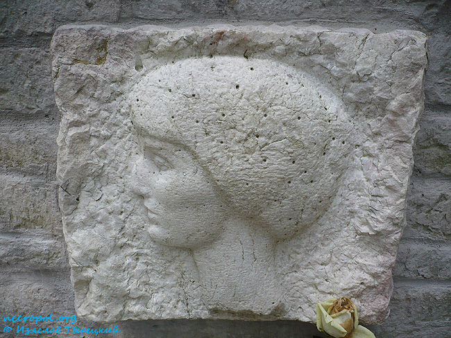 kom-ahmatova3