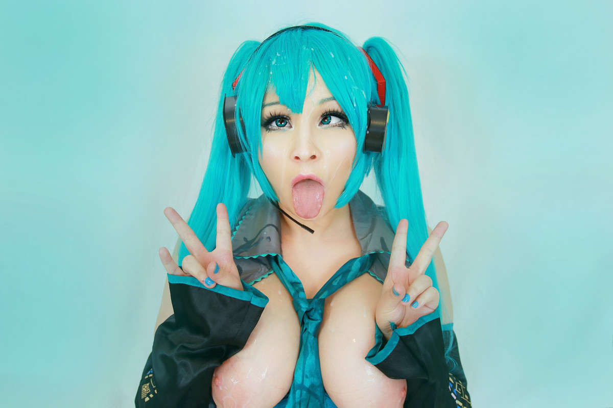Hatsune Miku (3)