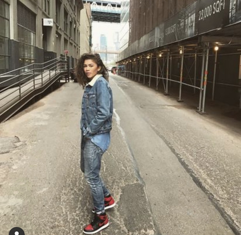 71E8B5E5-BBF8-406F-BAD4-61D8D043AF44