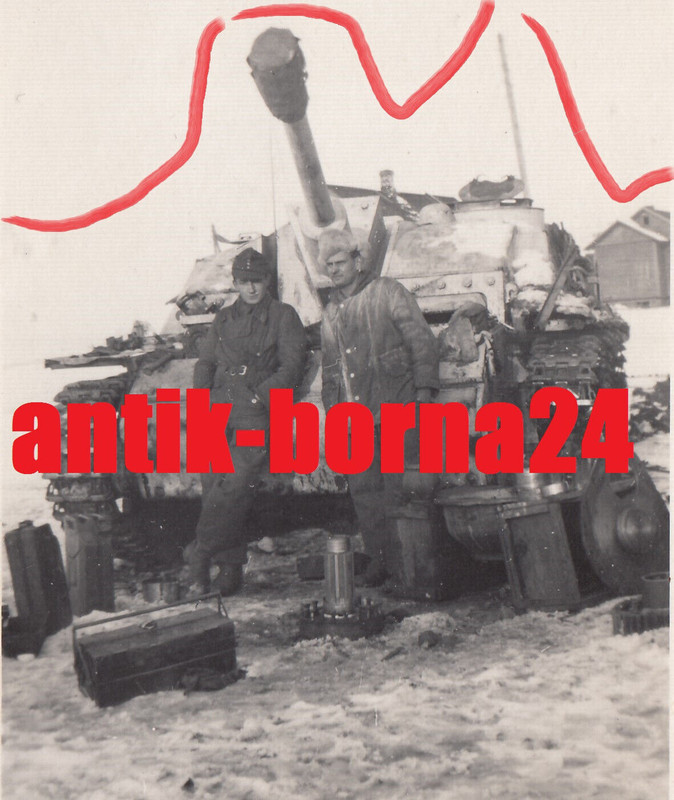 Foto WH Soldat Panzer Tank Sturmgeschütz Langrohr StuG Winterkampf Front