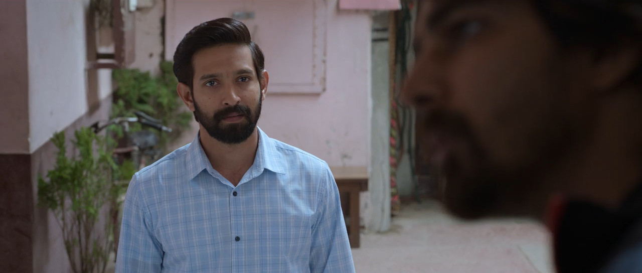 Haseen Dillruba 2021 WebRip [Hindi + Tamil + Telugu] 480p 720p ESub Screenshot