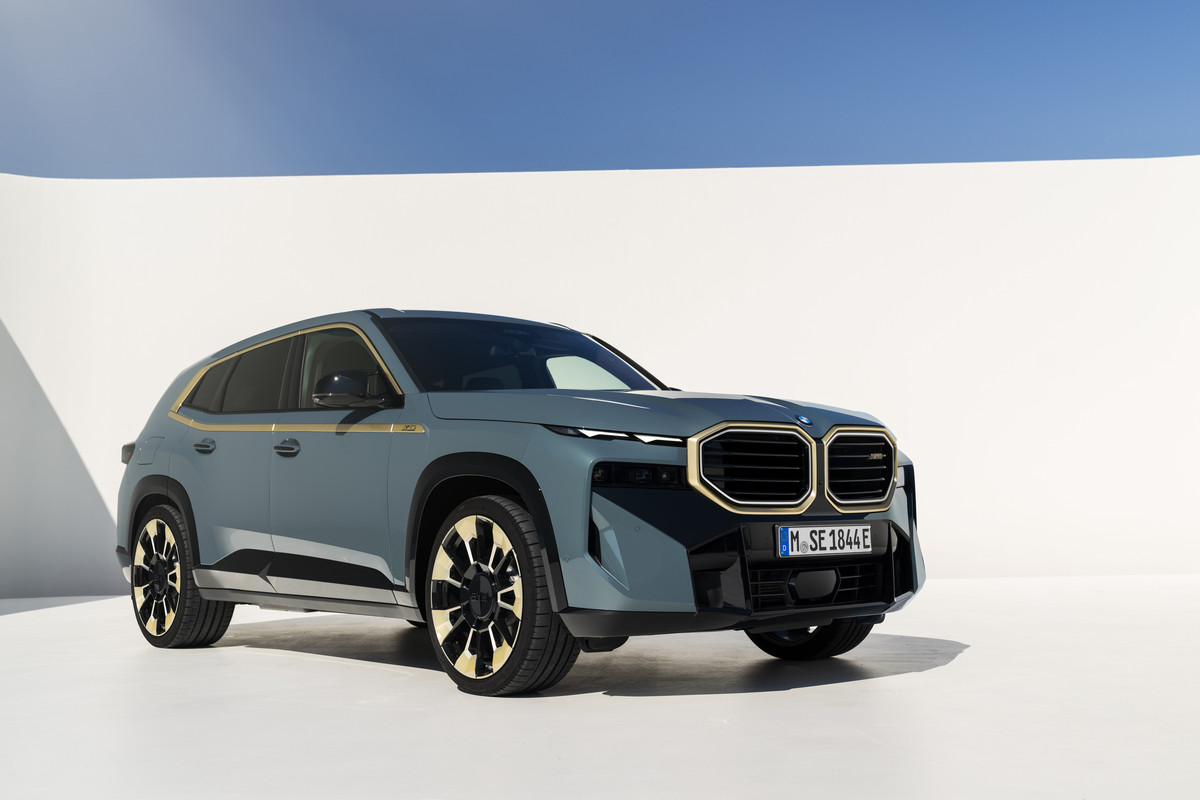 P90478560_highRes_the-first-ever-bmw-x