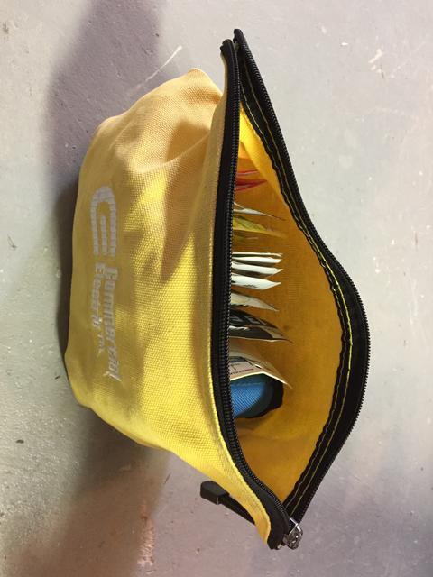 40FC52EE-2C42-4577-B2B3-E2D994466A73