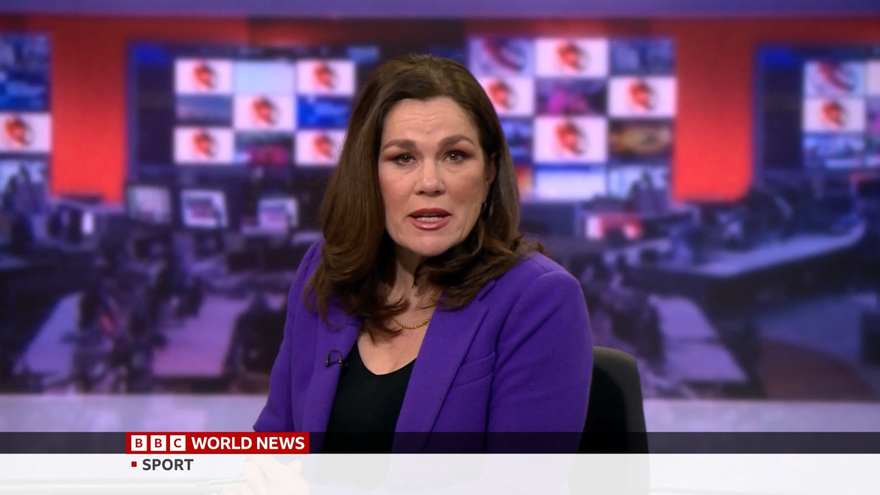 01.14 - 06.00.00 - BBC World News. News. Reporting on the day's inter....ts_snapshot_25.38.223
