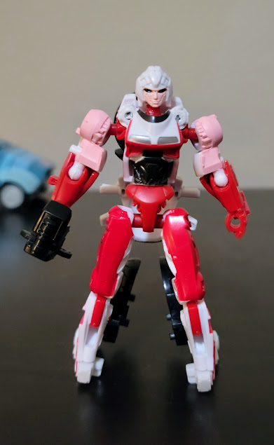 Studio-Series-ROTB-Core-Arcee01
