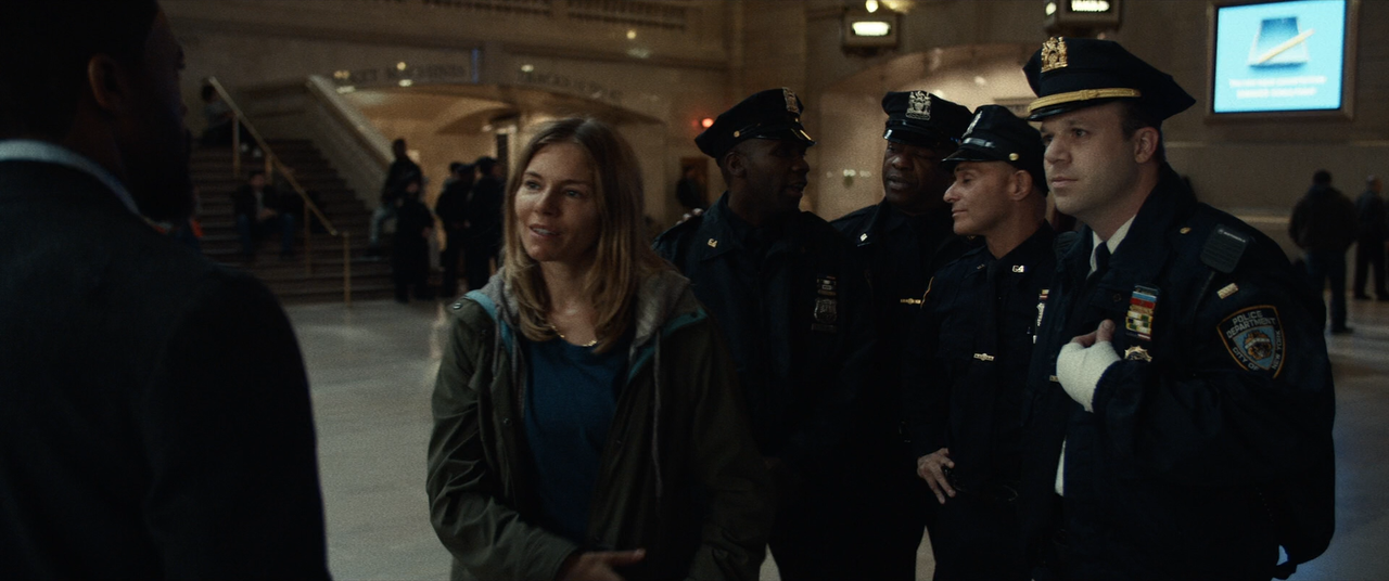 City of Crime (2019) [BluRay Rip 1080p ITA-ENG DTS-AC3 SUBS] [M@HD].mkv_snapshot_01.17.50.417