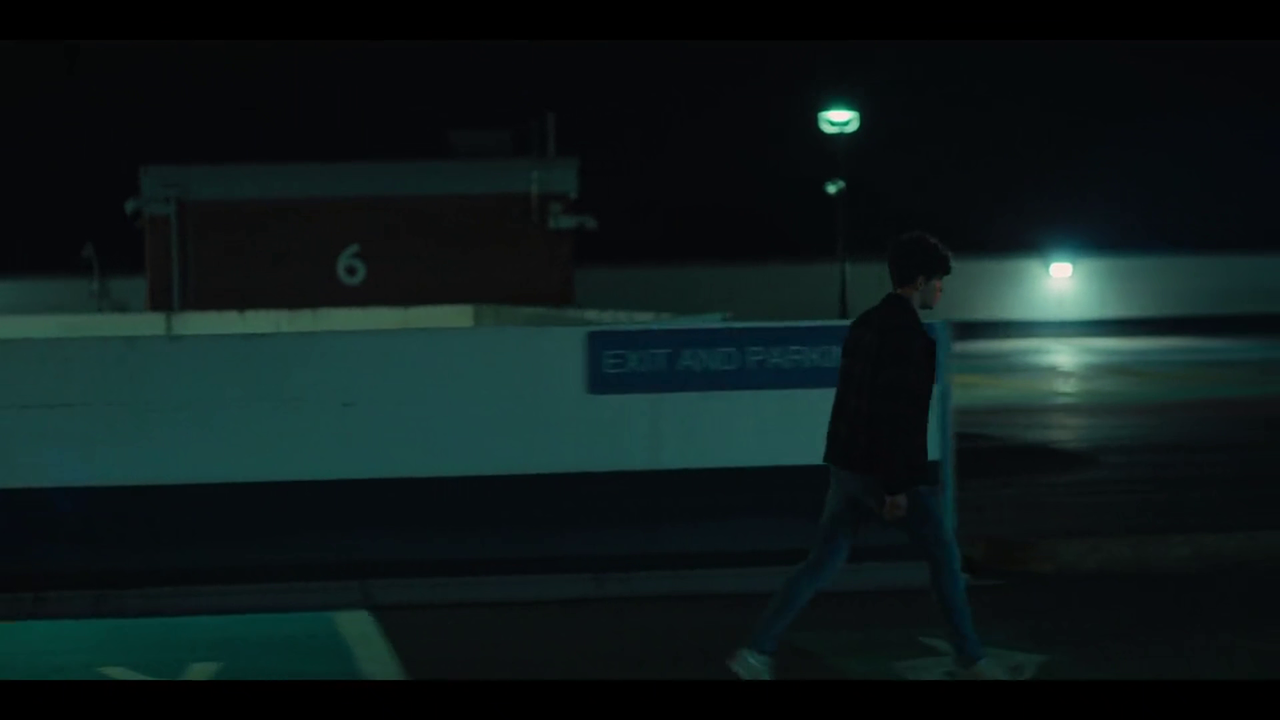 vlcsnap-2022-05-06-18h56m06s195