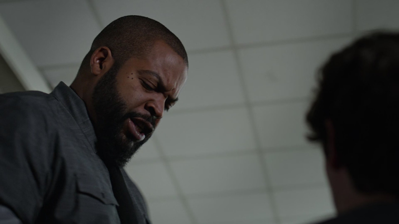 Fist Fight (2017) (1080p BluRay x265 FreetheFish)-2