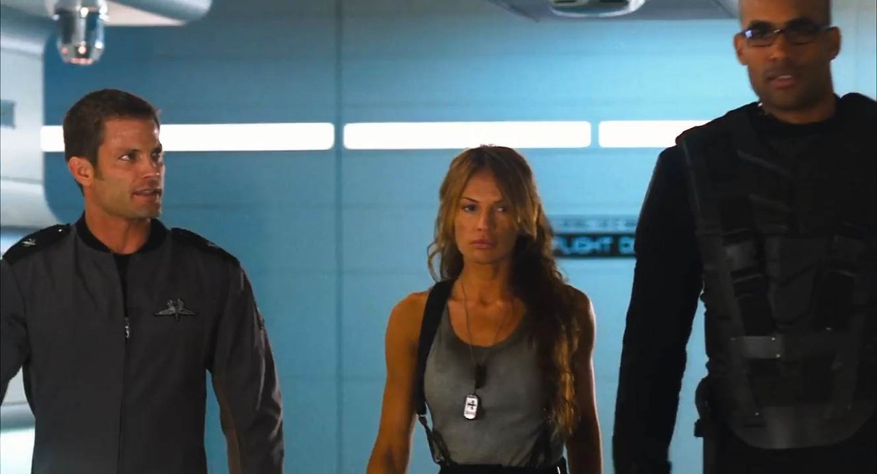 Starship Troopers 3: Marauder 2008 BluRay [Hindi + Tamil + English] 480p, 720p Screenshot