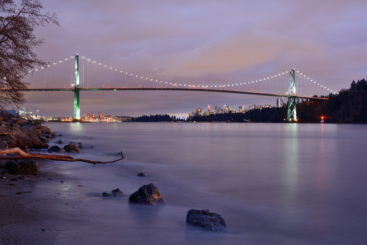 bigstock-Lions-Gate-Bridge-And-Downtown-228802213