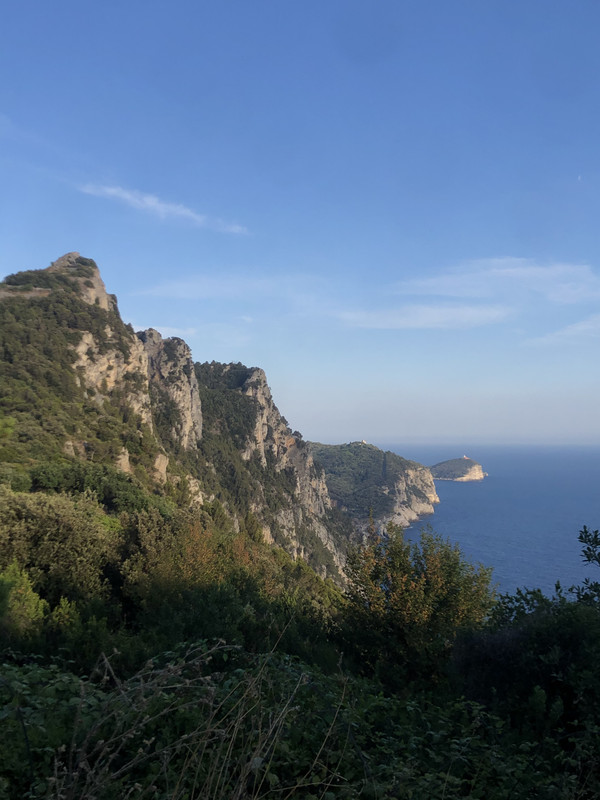 DF73DF72-8692-4A34-96C8-D566C51DAF6C