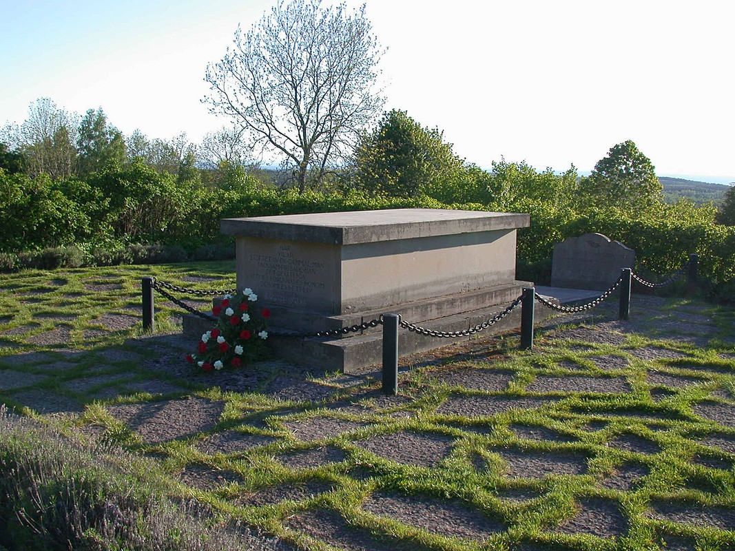 Tomb-of-Verner-von-Heidenstam-Sweden