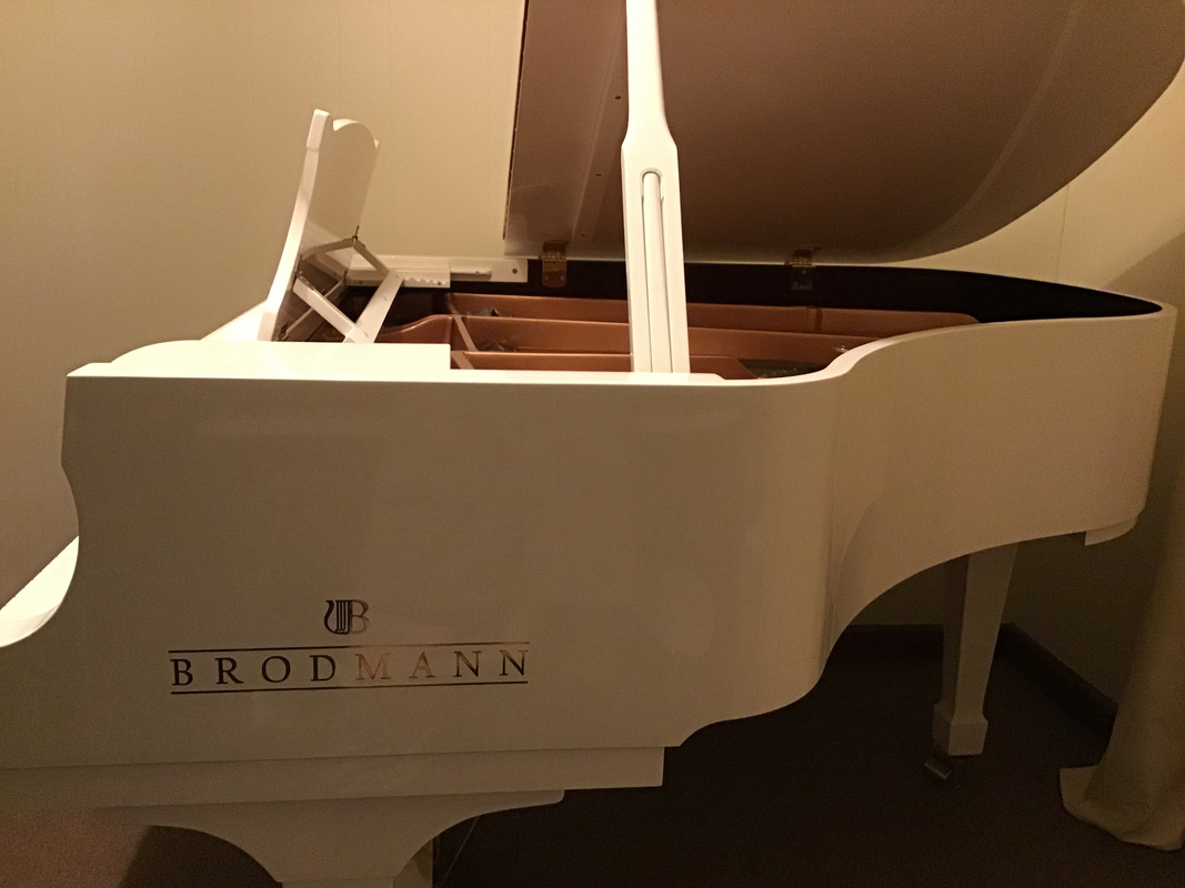 08BF6218-2AE4-4EA5-A16A-F7E4E53AFCD9