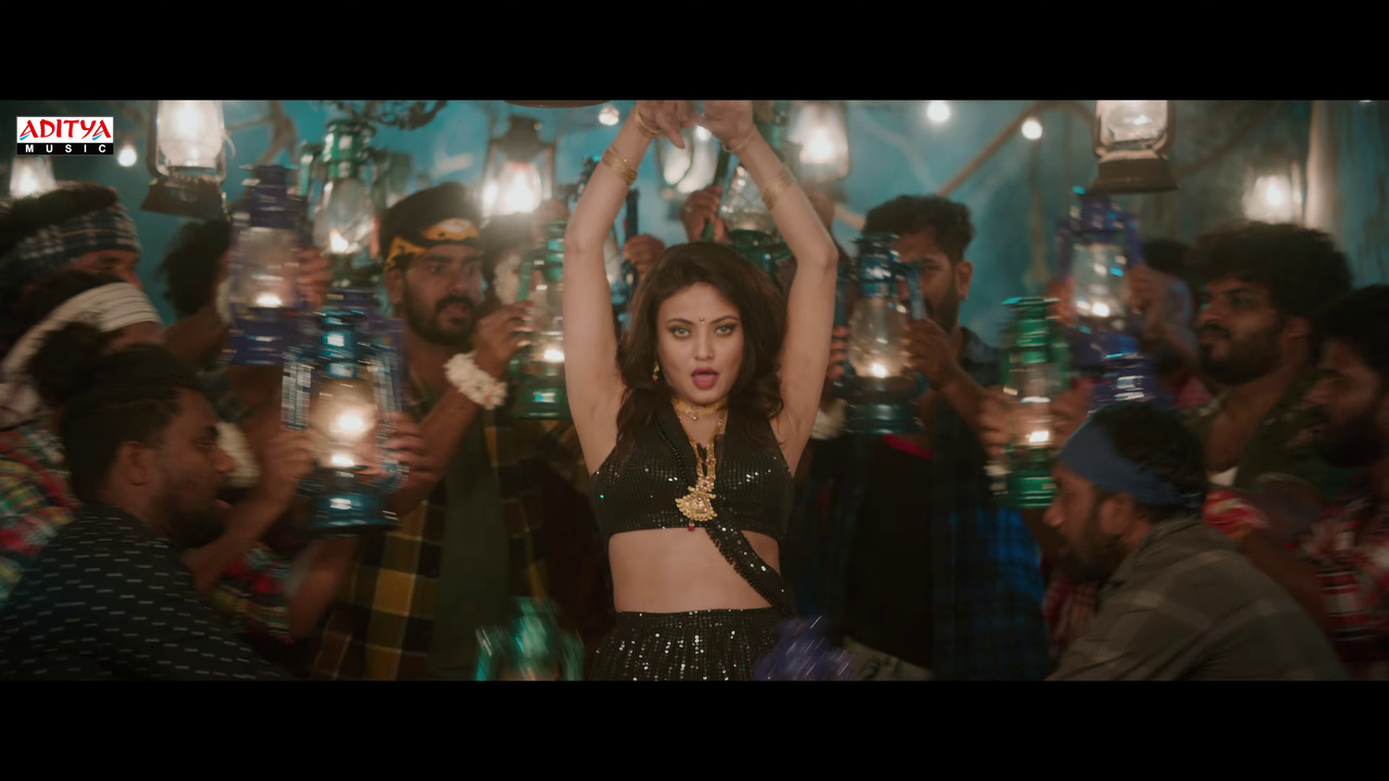 [Image: vlcsnap-2025-12-21-18h24m59s783.png]