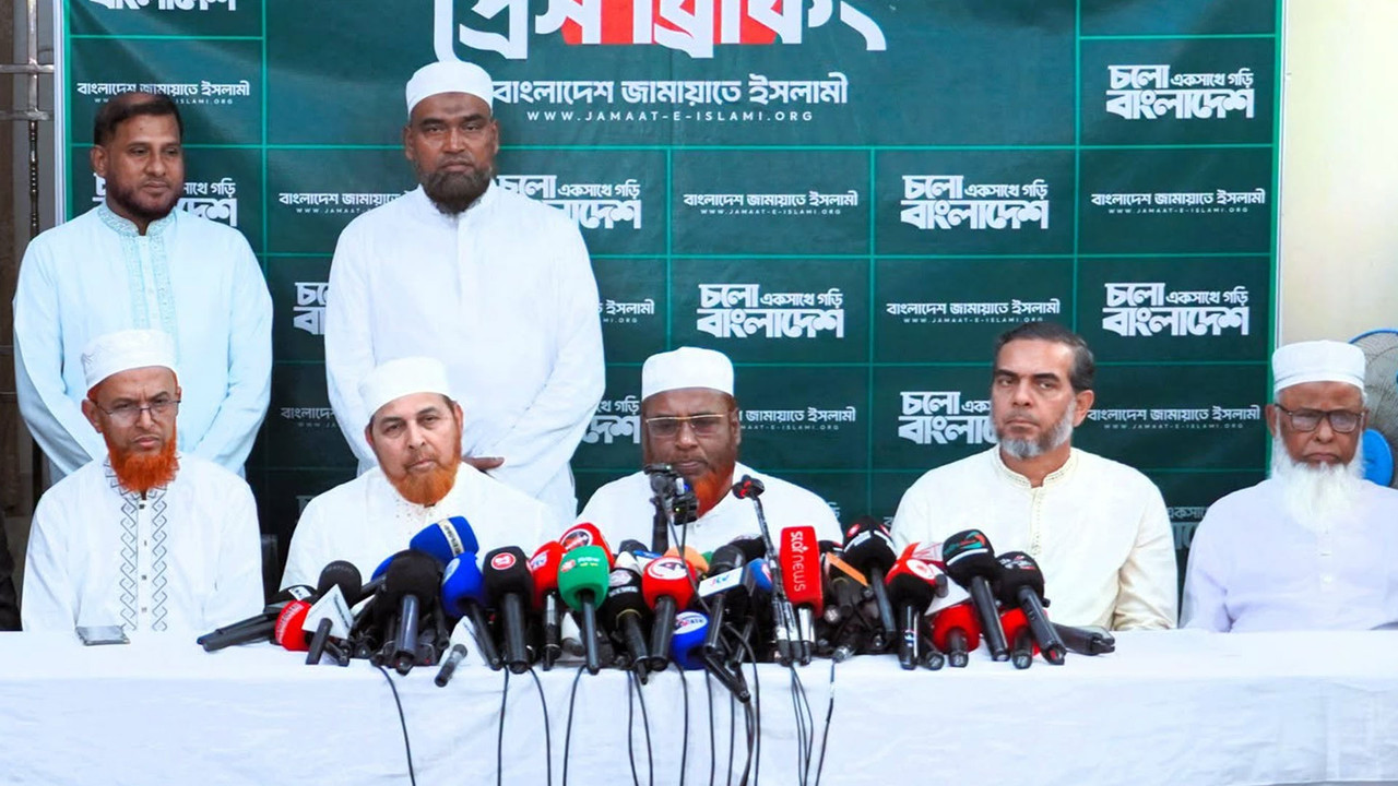 যথাযথ মর্যাদা না দেওয়ায় শফিকুর রহমান জুলাই স্মৃতি স্তম্ভের উদ্বোধনী অনুষ্ঠানে যাননি