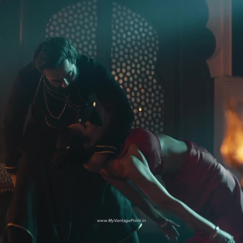 16Esha Gupta Hot in Aashram Web Series