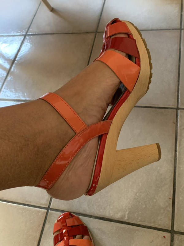 11FAE724-EAF8-4A18-AFD0-37E87DA8CD51