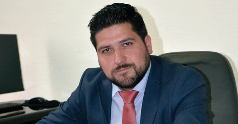 Renuncia director del Centro Nacional de Información