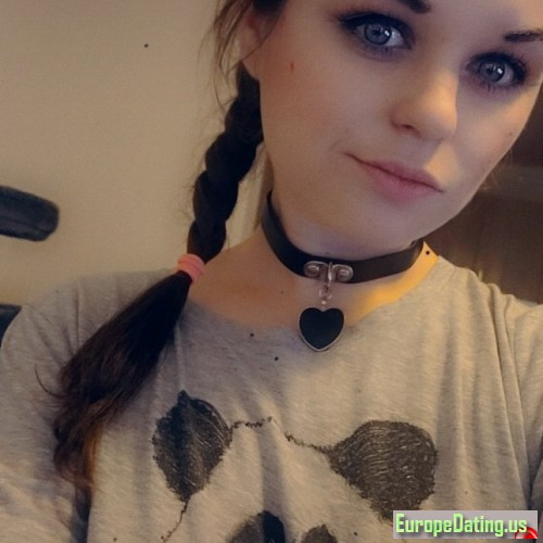 D2573EF9-70BD-4E3F-8B09-3E6A07EFDE09