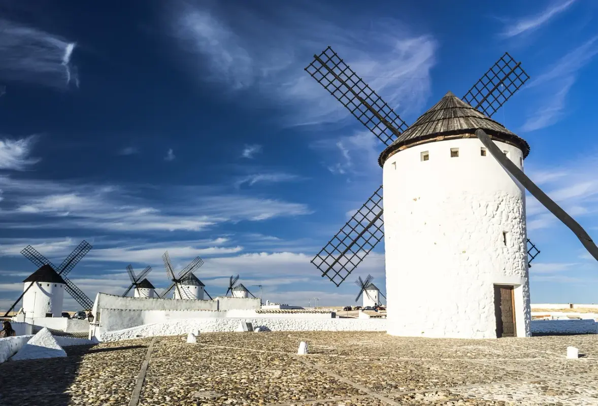 white-mill-1745188-1280.webp