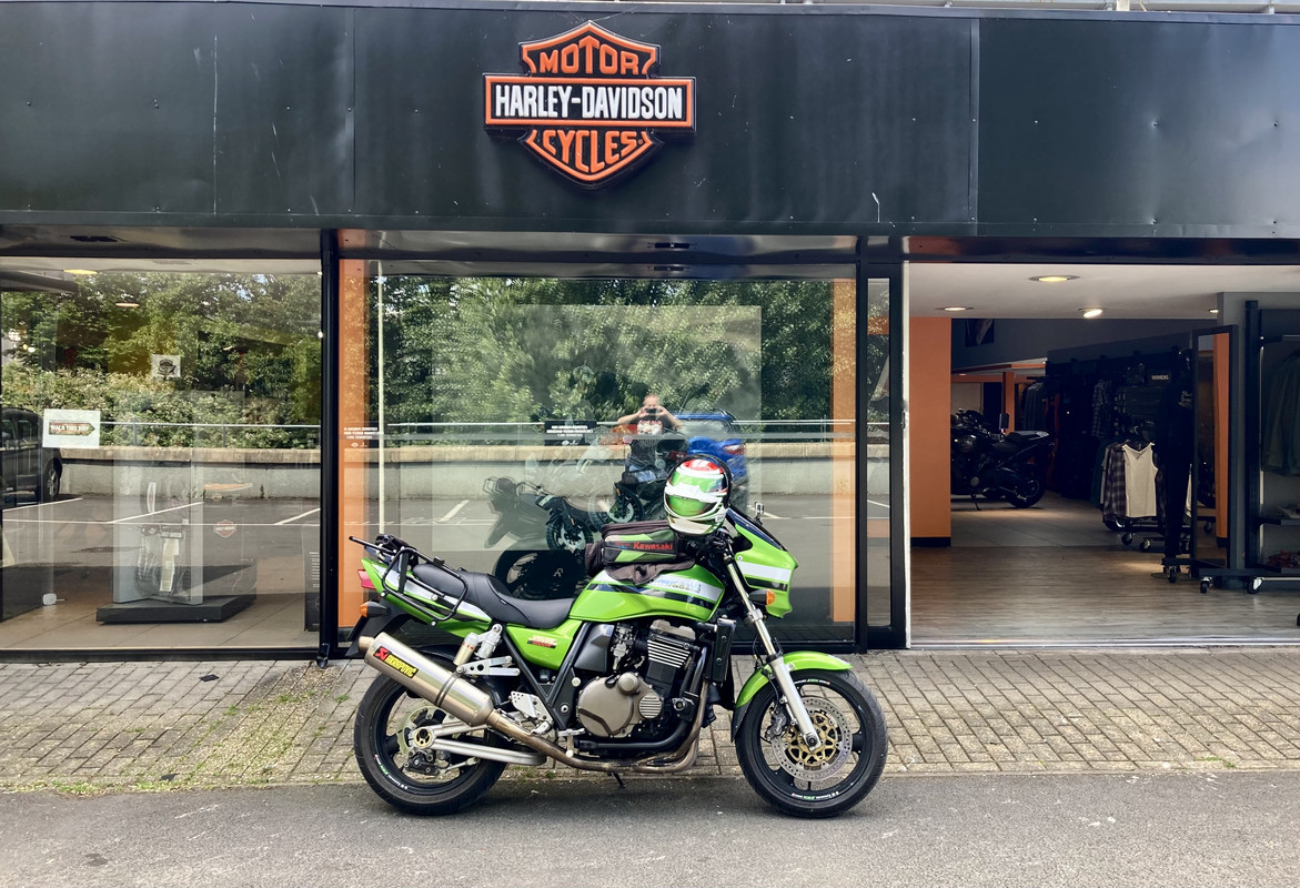 04129C20-3FDE-4068-B081-E780E2F97378