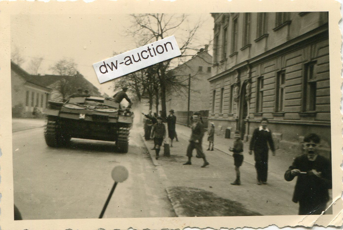 Sturmgeschütz Abt. , Stug in Stadt