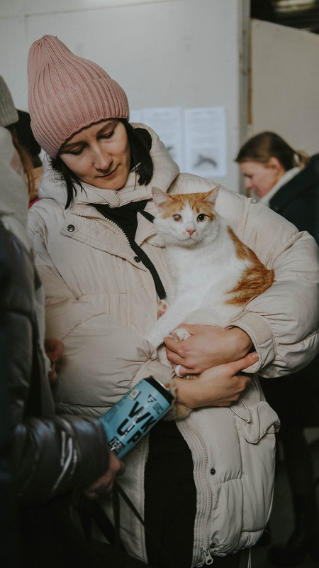 B01-F8-A5-B-6-CD1-4-BEA-BC55-F9-C6-BC4477-D4