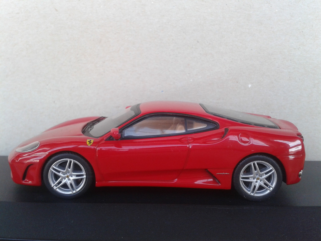 2004 Ferrari F430 Coupé (Hot Wheels Elite) (12)