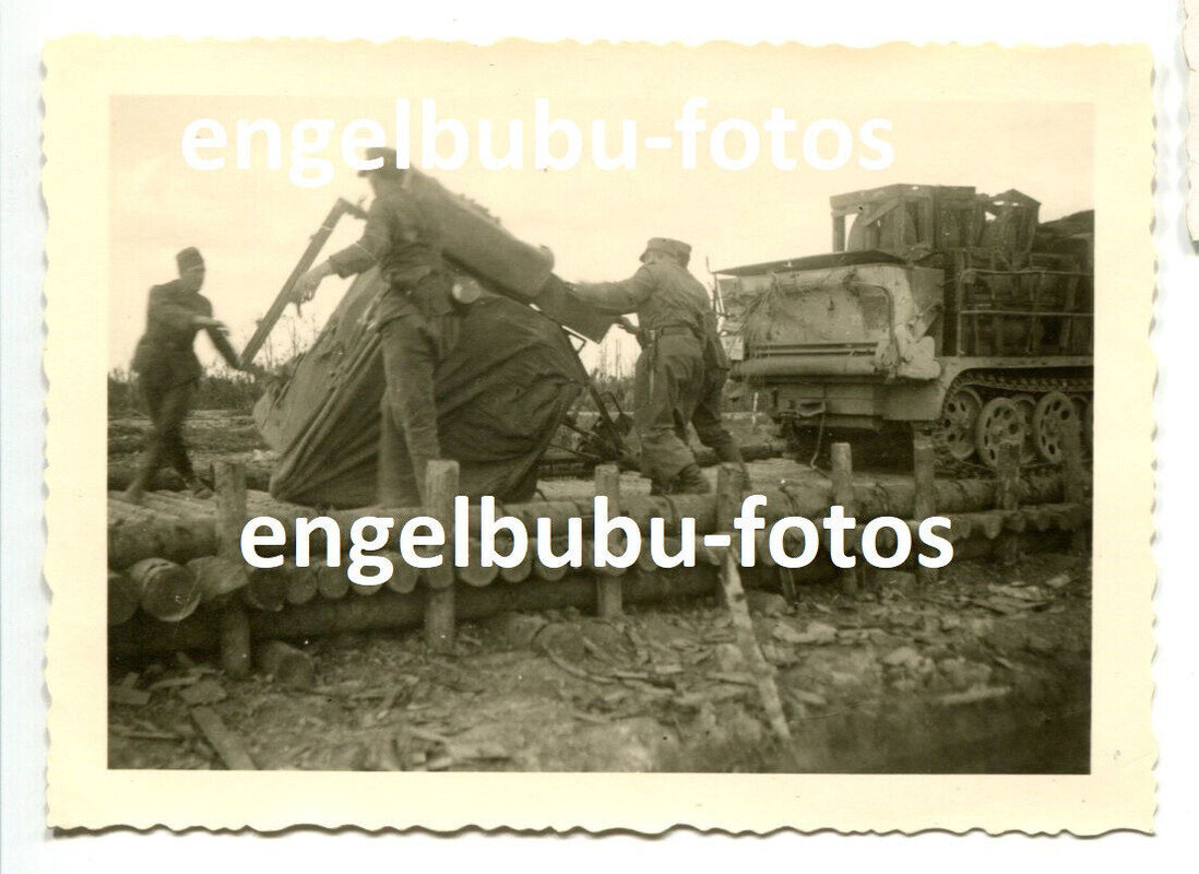 FOTO - GJ - schwerer NEBELWERFER - Einsatz Wolchow - SdKfz -Anhänger -Granaten