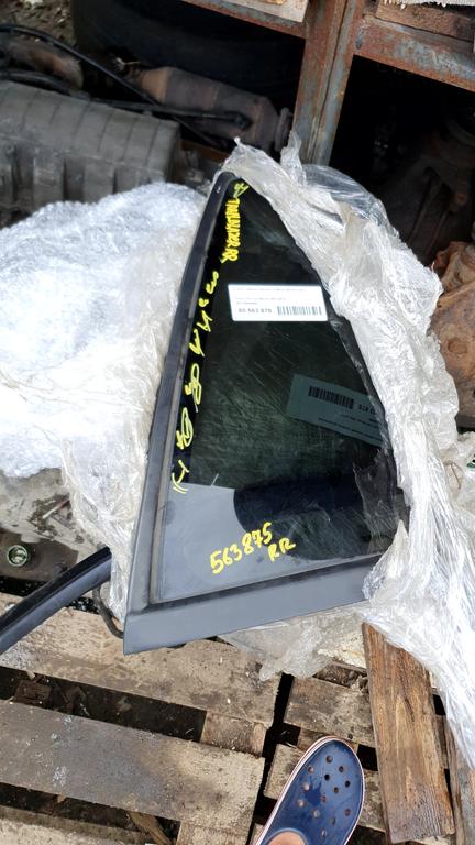 Стекло заднее правое боковое (форточка)