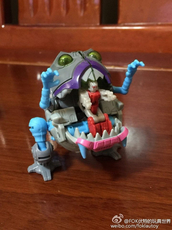 1475677987-sharkticon-07