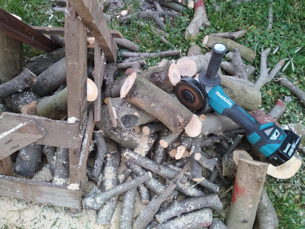 195B5473-1D1D-44F6-9022-4F64549B6B7A