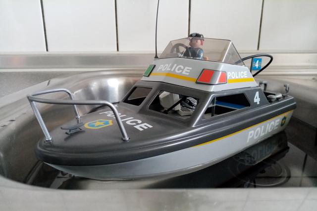 tale Recept rysten Police boat 4429 with 9853 (5536) RC underwatermotor