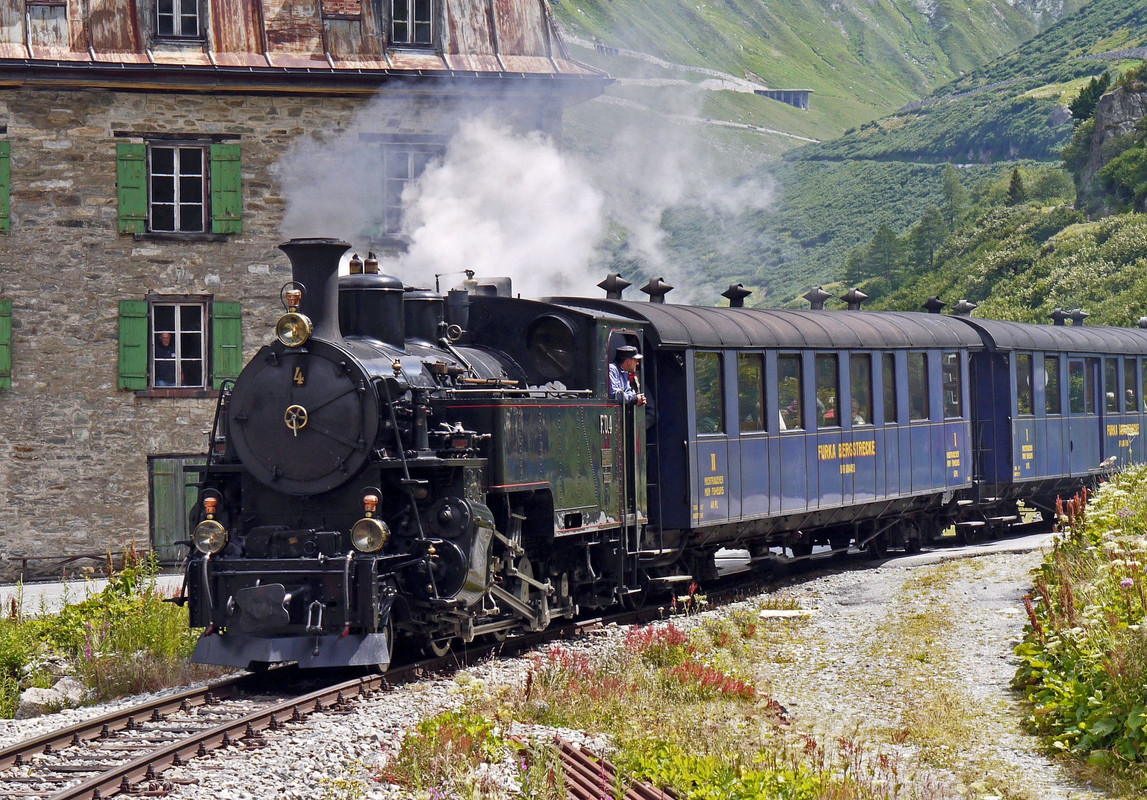 Bluesteamtrain.jpg